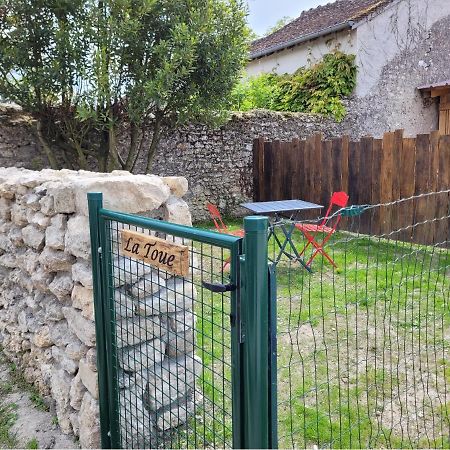 Gite La Toue Saint-Dye-sur-Loire Ngoại thất bức ảnh